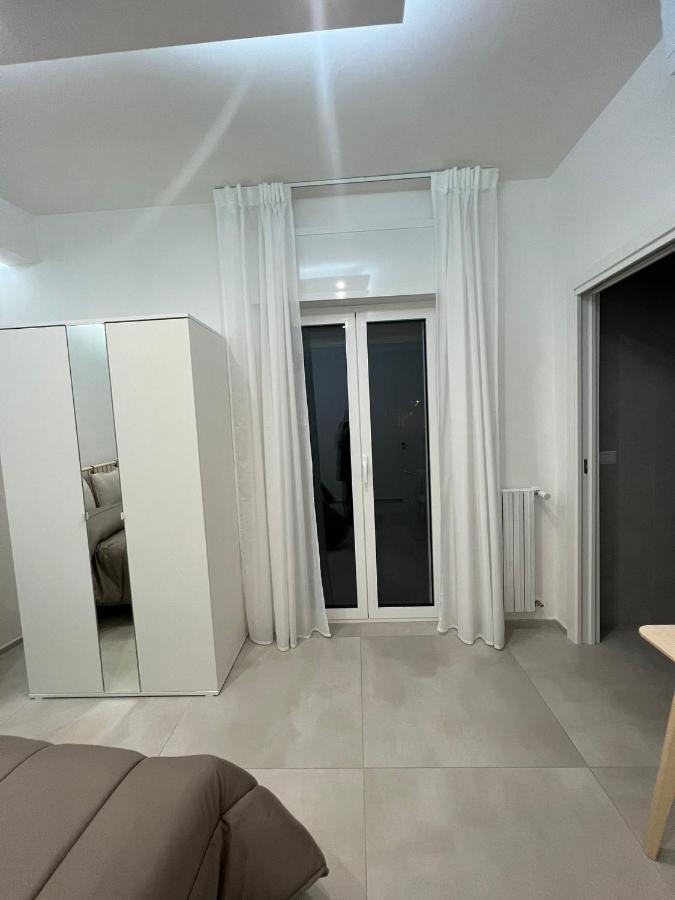 Campione 5 Apartment Bari Bagian luar foto